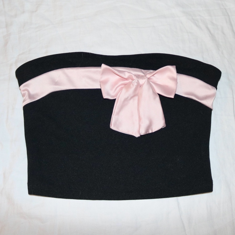 Black and pink strapless tube top with satin bow
